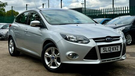 FORD FOCUS 1.6 Zetec Euro 5 5dr