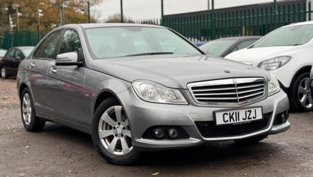 MERCEDES-BENZ C CLASS 1.8 C180 BlueEfficiency SE G-Tronic+ Euro 5 (s/s) 4dr